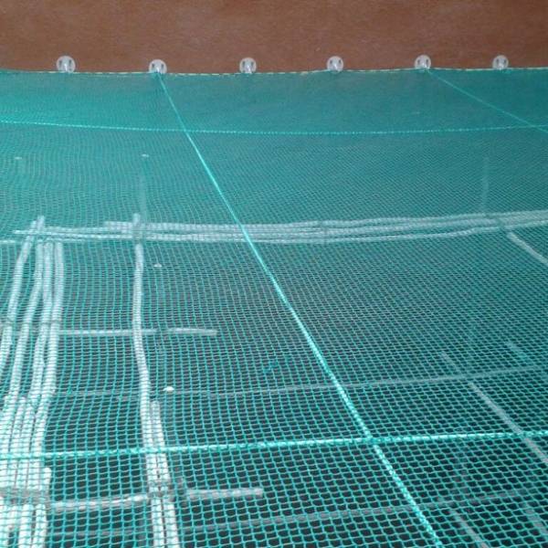Construction safety net installed in the courtyard