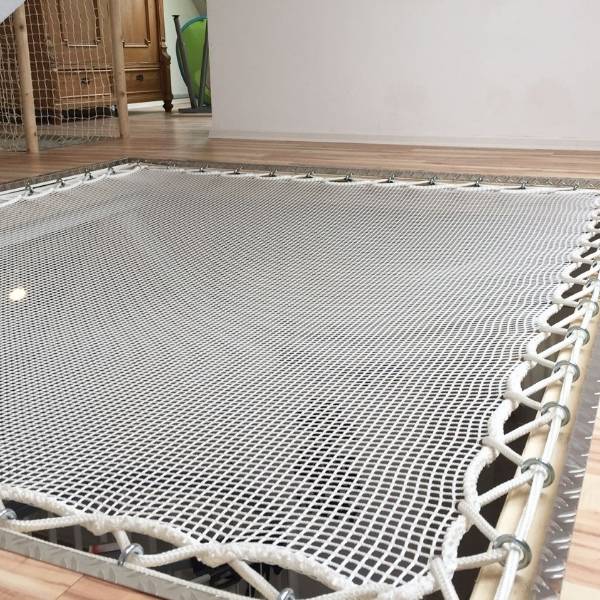 Loft net is installed on the loft.